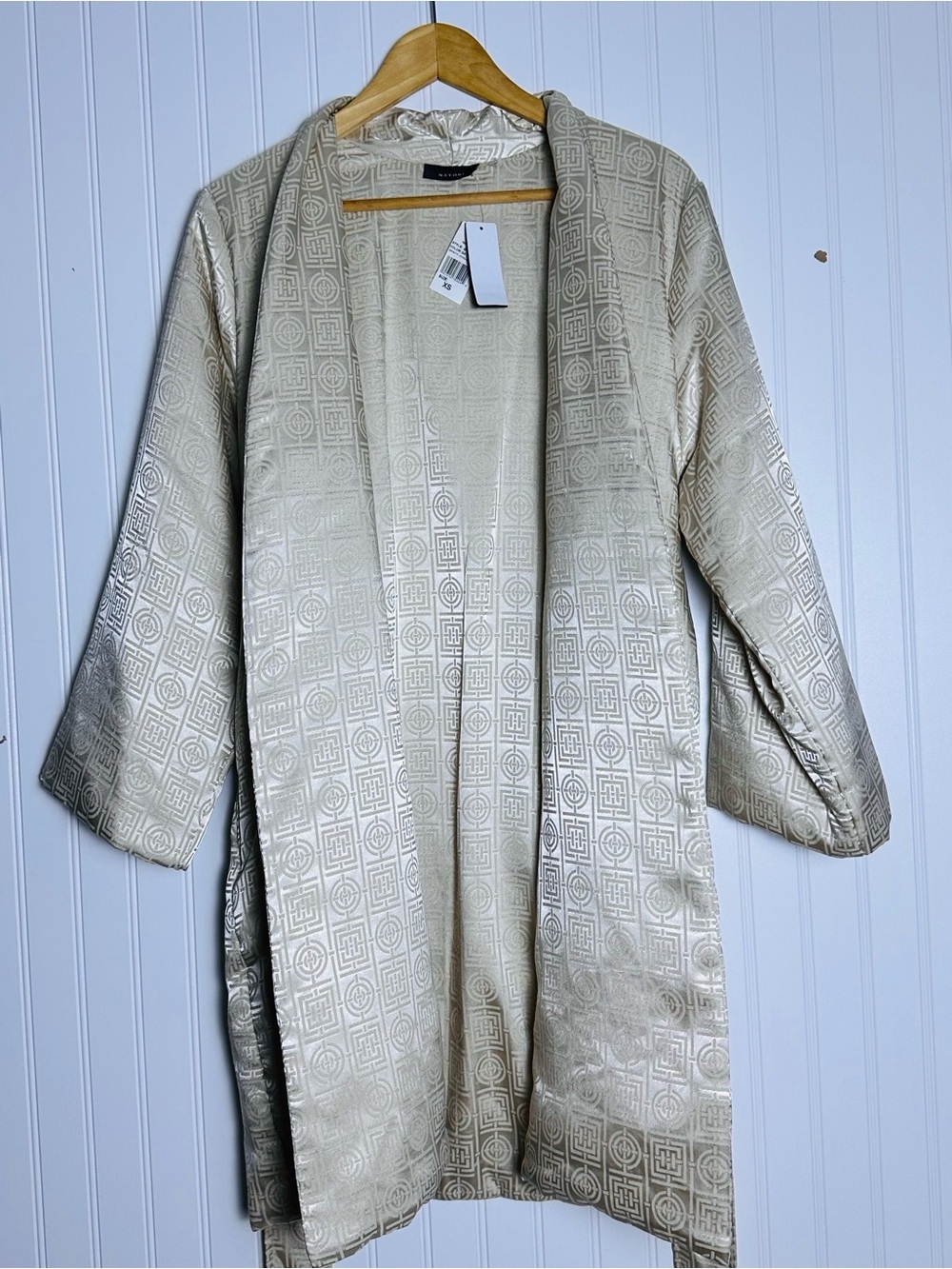 Natori Women's Infinity Jacquard Puffer Robe Color Light Taupe Size XS NWT - Picture 9 of 11